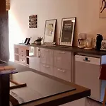 Vakantiehuis Maison De Ferme Renovee & Lumineuse - Renovated, Bright & Quiet Stone 20 Min From Rodez Flavin