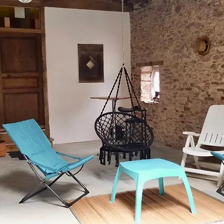 Maison De Ferme Renovee & Lumineuse - Renovated, Bright & Quiet Stone 20 Min From Rodez Flavin