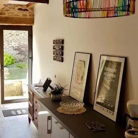 Maison De Ferme Renovee & Lumineuse - Renovated, Bright & Quiet Stone 20 Min From Rodez