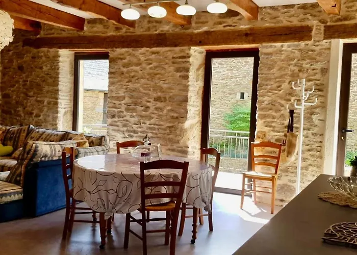 Maison De Ferme Renovee & Lumineuse - Renovated, Bright & Quiet Stone 20 Min From Rodez * Flavin